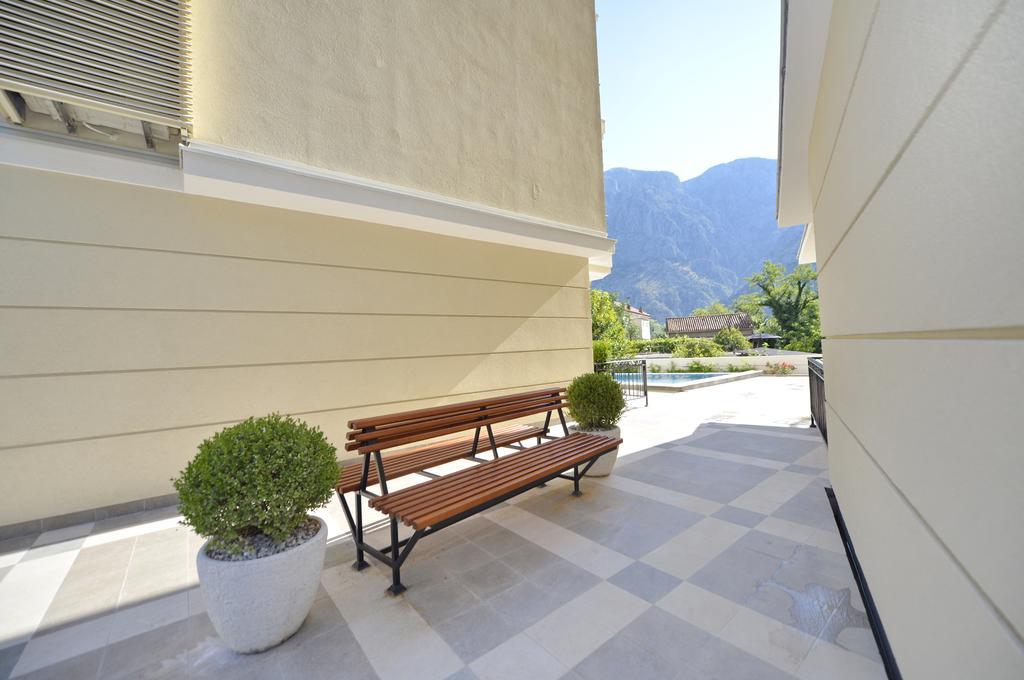 Apartamento Posto Capitano C Group Kotor Exterior foto